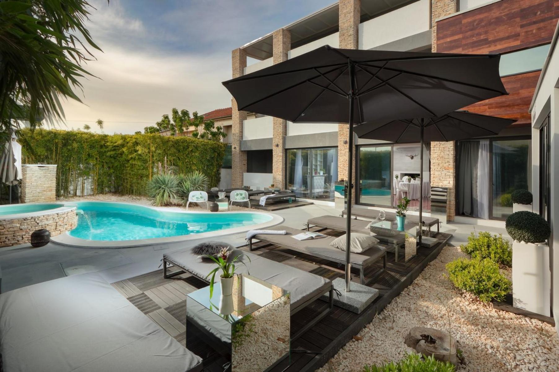 Boutique Hotel Chevalier By Bura Hotels - Adults Only Medulin Eksteriør billede